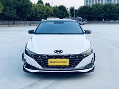2022 Hyundai Elantra 1.5L CVT LUX Premium, белый — фото 2