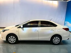 2022 Toyota Yaris L Zhixuan 1.5L CVT Luxury Plus, белый — фото 9