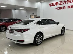 2022 Lexus ES 200 Excellence, белый — фото 5