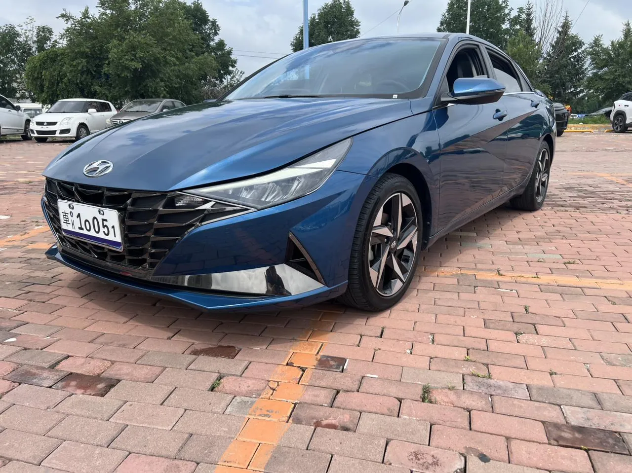 2022 Hyundai Elantra 1.5L CVT LUX Premium