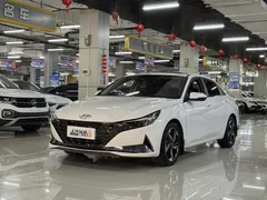 2022 Hyundai Elantra 1.5L CVT LUX Premium, белый — фото 1