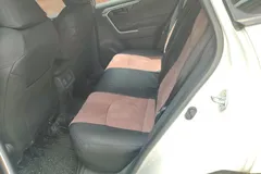2023 Toyota RAV4 2.0L CVT 2WD, белый — фото 13