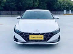 2022 Hyundai Elantra 1.5L CVT LUX Premium, белый — фото 2