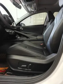 2023 Hyundai Elantra 1.5L CVT LUX Premium, белый — фото 15
