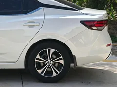 2021 Nissan Sylphy 1.6L XL CVT, белый — фото 10