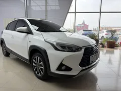 2022 Toyota Yaris L Zhixuan X 1.5L CVT Luxury Plus, белый — фото 3