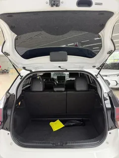 2022 Toyota Yaris L Zhixuan X 1.5L CVT Luxury Plus, белый — фото 15