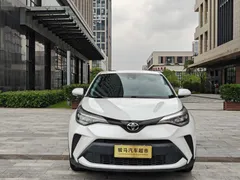 2021 Toyota C-HR 2.0L Elite, белый — фото 2
