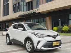 2021 Toyota C-HR 2.0L Elite, белый — фото 3
