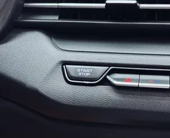 2021 Geely Vision X3 1.5L CVT Premium, красный — фото 17