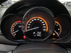 2022 Toyota Yaris L Zhixuan 1.5L CVT Leading Plus, белый — фото 10