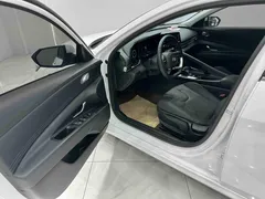 2023 Hyundai Elantra 1.5L CVT GLX Elite, белый — фото 7
