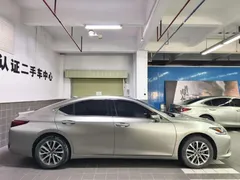 2022 Lexus ES 200 Excellence — фото 7