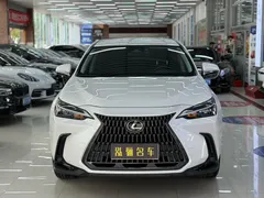 2022 Lexus NX 260 2WD, белый — фото 2