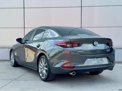 2022 Mazda Mazda3 2.0L AT — фото 6