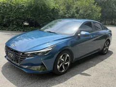 2022 Hyundai Elantra 1.5L CVT LUX Premium, синий — фото 1