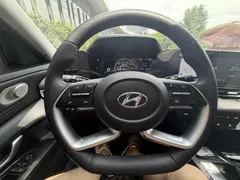 2022 Hyundai Elantra 1.5L CVT LUX Premium, синий — фото 9
