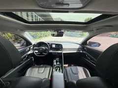 2022 Hyundai Elantra 1.5L CVT LUX Premium, синий — фото 14