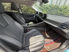 2022 Hyundai Elantra 1.5L CVT LUX Premium, синий — фото 21