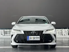 2022 Toyota Avalon 2.0L Luxury, белый — фото 2