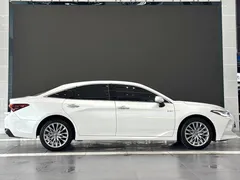 2022 Toyota Avalon 2.0L Luxury, белый — фото 9