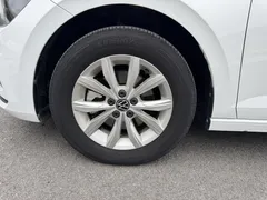 2023 Volkswagen Polo Plus 1.5L AT, белый — фото 16