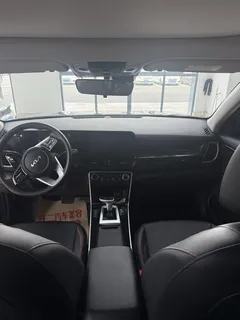 2023 Kia Seltos 1.5L IVT Luxury — фото 9