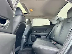 2023 Hyundai Elantra 1.5L CVT LUX Premium — фото 11