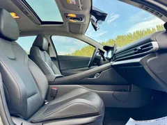 2023 Hyundai Elantra 1.5L CVT LUX Premium — фото 16