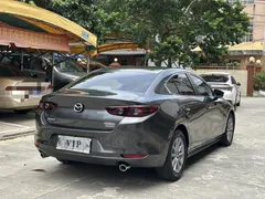 2022 Mazda Mazda3 2.0L AT — фото 9