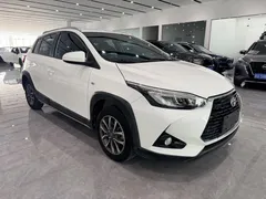 2022 Toyota Yaris L Zhixuan X 1.5L CVT Luxury Plus, белый — фото 3