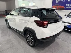 2022 Toyota Yaris L Zhixuan X 1.5L CVT Luxury Plus, белый — фото 5