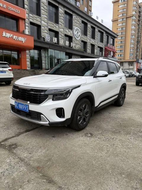 2023 Kia Seltos 1.5L IVT Luxury