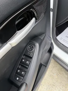 2023 Kia Seltos 1.5L IVT Luxury, белый — фото 16
