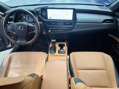 2022 Lexus ES 200 Excellence — фото 13