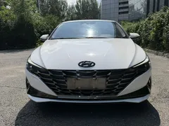 2022 Hyundai Elantra 1.5L CVT LUX Premium, белый — фото 2