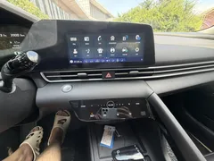 2022 Hyundai Elantra 1.5L CVT LUX Premium, белый — фото 11