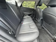 2022 Hyundai Elantra 1.5L CVT LUX Premium, белый — фото 20
