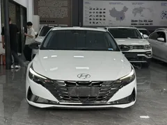 2022 Hyundai Elantra 1.5L CVT LUX Premium, белый — фото 2