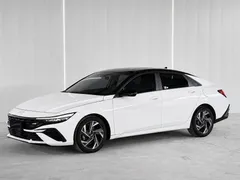 2023 Hyundai Elantra 1.5L CVT LUX Premium, белый — фото 9