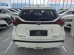 2022 Nissan Kicks 1.5L XV CVT Luxury, белый — фото 5