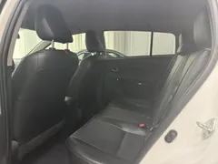2022 Toyota Yaris L Zhixuan X 1.5L CVT Luxury Plus, белый — фото 13