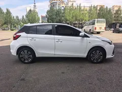2022 Toyota Yaris L Zhixuan 1.5L CVT Leading Plus, белый — фото 5