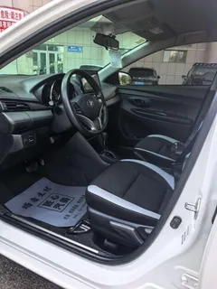 2022 Toyota Yaris L Zhixuan 1.5L CVT Leading Plus, белый — фото 13