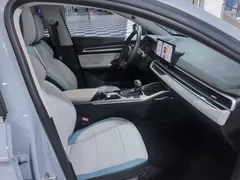 2023 Geely Emgrand 4th Gen Champion 1.5L CVT Flagship — фото 10