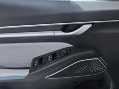 2023 Geely Emgrand 4th Gen Champion 1.5L CVT Flagship — фото 12