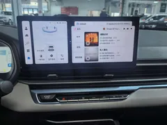 2023 Geely Emgrand 4th Gen Champion 1.5L CVT Flagship — фото 13