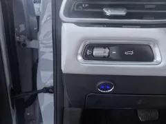 2023 Geely Emgrand 4th Gen Champion 1.5L CVT Flagship — фото 14