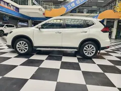 2022 Nissan X-Trail 2.0L 2WD Premium, белый — фото 4