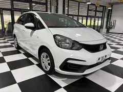 2021 Honda Fit 1.5L CVT, белый — фото 3